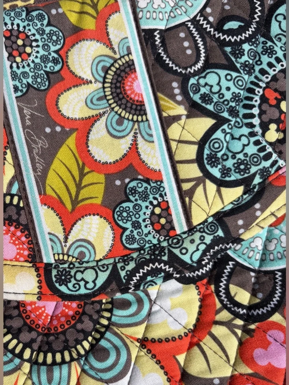 Disney Parks Vera Bradley Tablet Hipster Crossbody “Mickey’s Perfect Petals” EUC